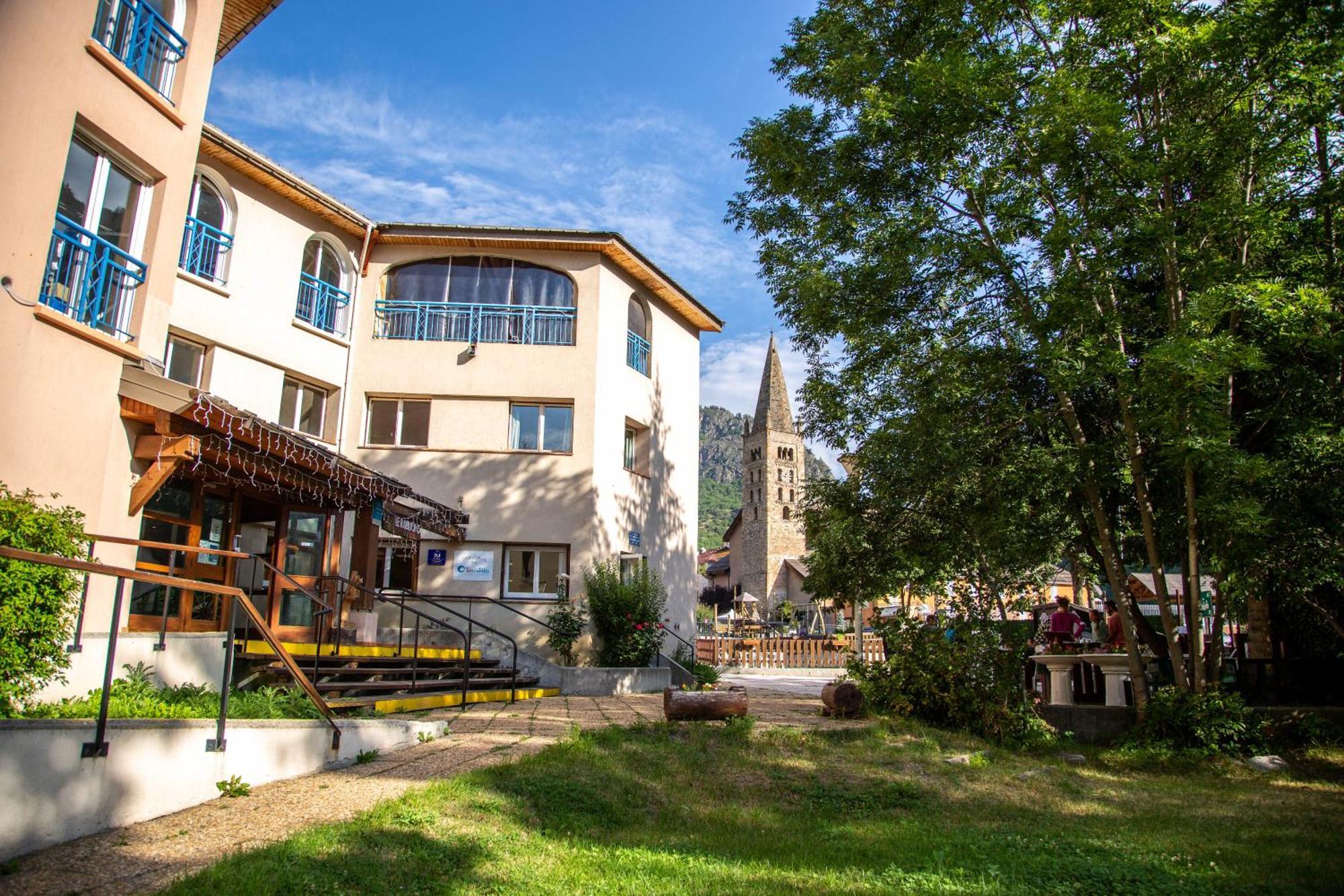 Hotel Le Rabuons Saint-Étienne-de-Tinée Zewnętrze zdjęcie