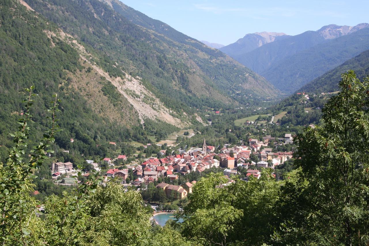 Hotel Le Rabuons Saint-Étienne-de-Tinée Zewnętrze zdjęcie